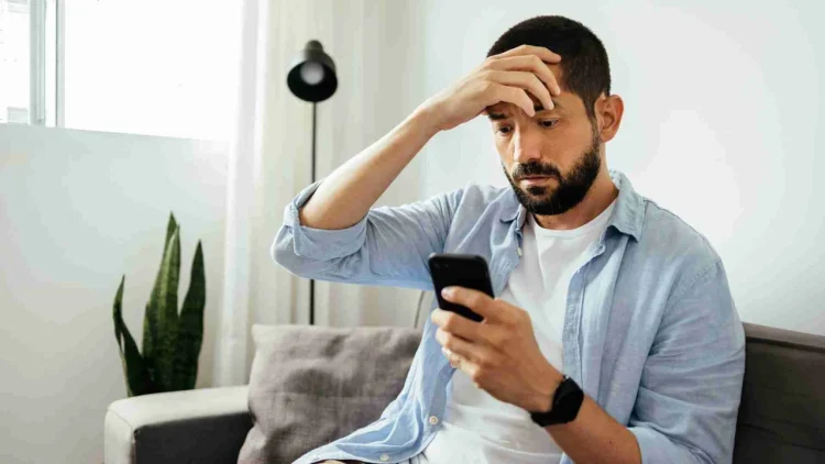 ¡Sorprendente revelación de la NSA! Por qué reiniciar tu celular cada semana es crucial para tu seguridad.