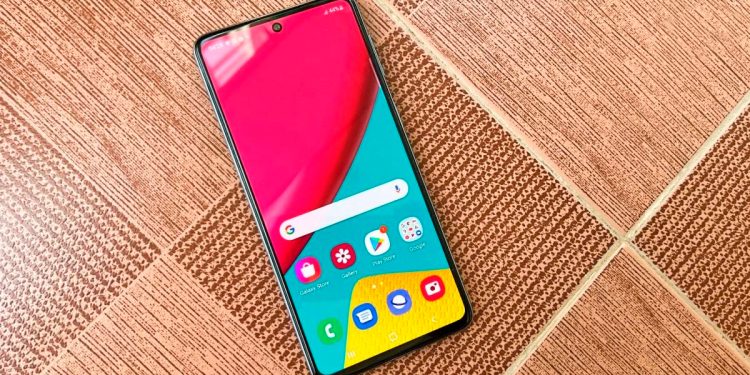 Un “gama media” que parece premium: bajó de precio y se volvió una de las mejores ofertas en celulares del momento