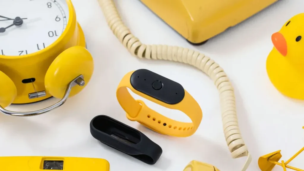 Amazon revoluciona el mercado: lanza una pulsera con inteligencia artificial que descifra tus conversaciones al instante