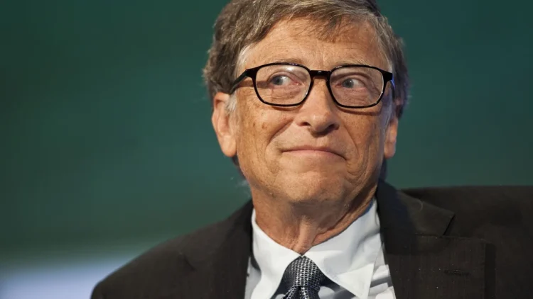 Bill Gates revela el trabajo que desafiará a la inteligencia artificial y asegura su futuro ante la revolución tecnológica