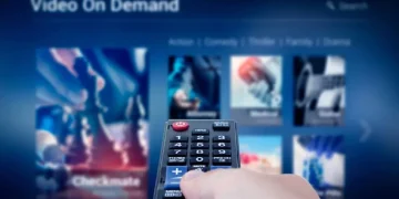 Descubrí Cómo Compartir Cuentas de Netflix, Disney+ y Spotify de Forma Legal: La Nueva Tendencia tras el Adiós a Magis TV en Argentina