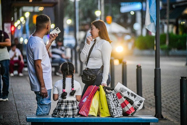 La fiebre del Black Friday se apodera de Posadas: más opciones y miles de ofertas en cada rincón de la ciudad