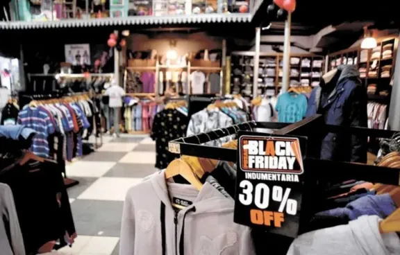 Posadas se viste de fiesta: llega el Black Friday con imperdibles descuentos y shows en vivo