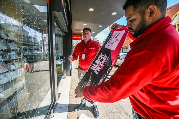 Posadas sorprende en el Black Friday 2025: Más de 1.200 comercios con ofertas imperdibles