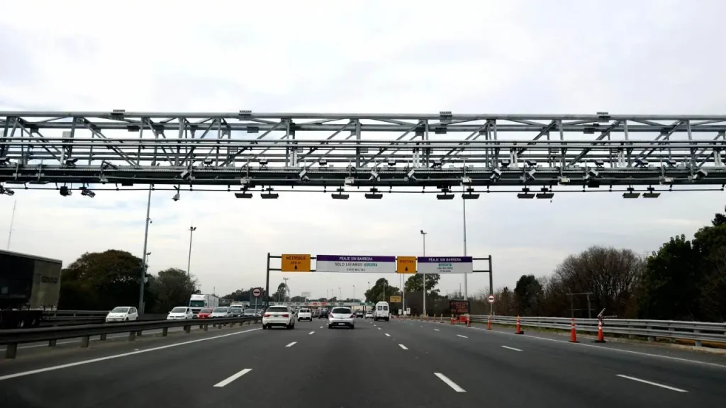 Revolución en las rutas: cómo funciona el nuevo peaje sin barrera en Buenos Aires y la clave para evitar multas millonarias