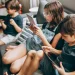 Revolución en las vacaciones de invierno: la preocupación de los padres argentinos por el tiempo de pantalla de sus hijos