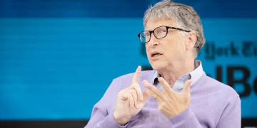 Bill Gates revela las 3 profesiones irremplazables ante la ola de inteligencia artificial