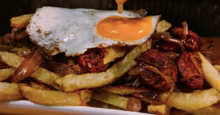 Descubrí las mejores promociones para celebrar el Día de la Chorrillana: ¡Delicias irresistibles desde $5 mil!