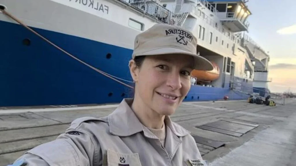 Descubriendo a Nadia Coralina: La Científica Argentina que Revoluciona las Redes Enseñando desde las Profundidades del Océano