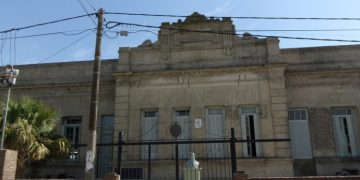Emotivo reencuentro: las históricas promociones de la Escuela Nº 271 «Justo José de Urquiza» celebran medio siglo de amistad