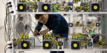 Histórico récord de ingresos para mineros de Bitcoin: Así superaron un arranque de año desafiante