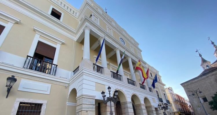 Retraso en los Ascensos: La USO Llama al Ayuntamiento de Badajoz a Cumplir sus Promesas Internas
