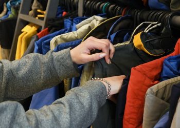 Revolución en las góndolas: el supermercado que sorprende a Mendoza con descuentos del 50% en indumentaria