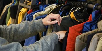 Revolución en las góndolas: el supermercado que sorprende a Mendoza con descuentos del 50% en indumentaria