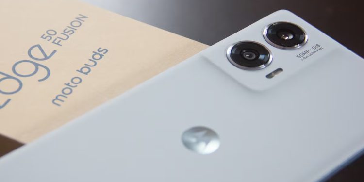 El nuevo celular que sorprende por su cámara y rendimiento en Argentina: Motorola Edge 50 Fusion