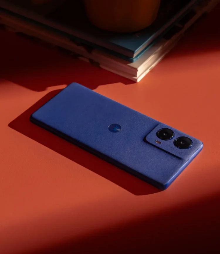 El celular económico con pantalla premium que sorprende en Argentina: Motorola Moto G85 5G