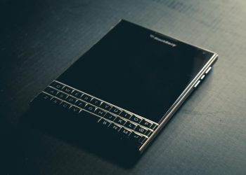 Crearon un BlackBerry “industria Argentina”: cómo será según la inteligencia artificial