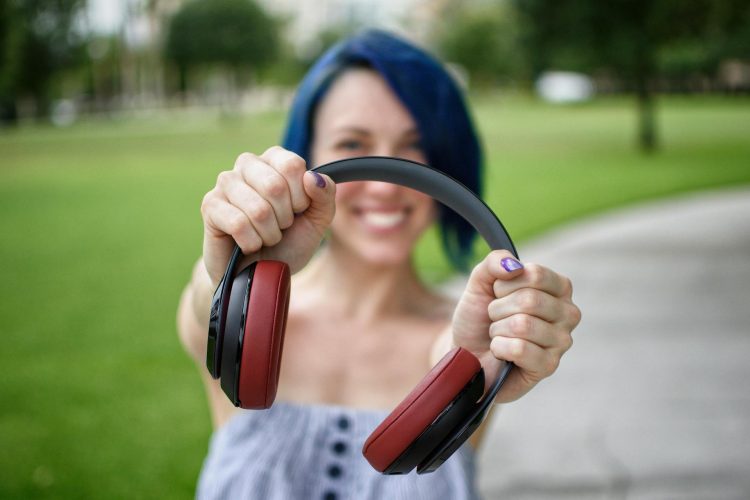 Tu celular listo para el verano: accesorios que necesitás estas vacaciones