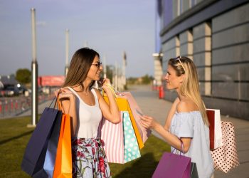 Cuenta DNI en diciembre: los descuentos clave para Navidad y el verano 2026