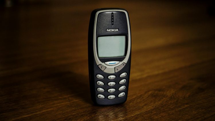 Nokia 1100 versión 2026: el regreso del celular más resistente con tecnología actual