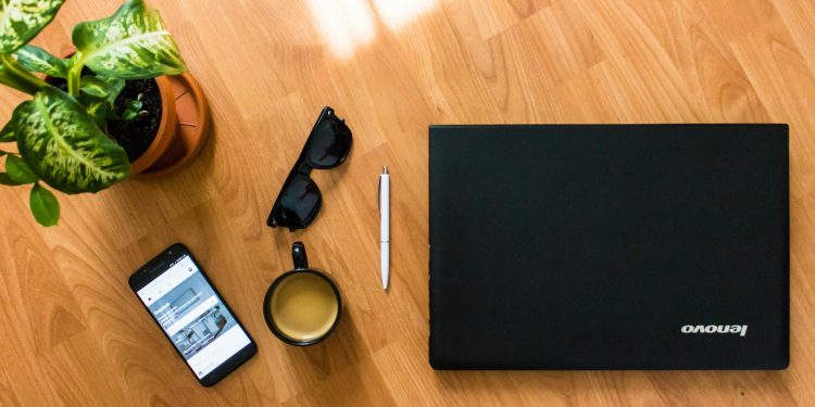 Laptop Lenovo LOQ 15 en oferta por Navidad: la opción ideal para gamers