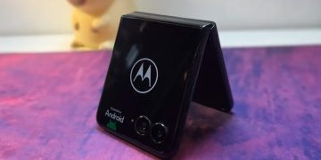 El plegable de tus sueños bajó de precio: Frávega liquida el Motorola Razr 60 en 12 cuotas sin interés