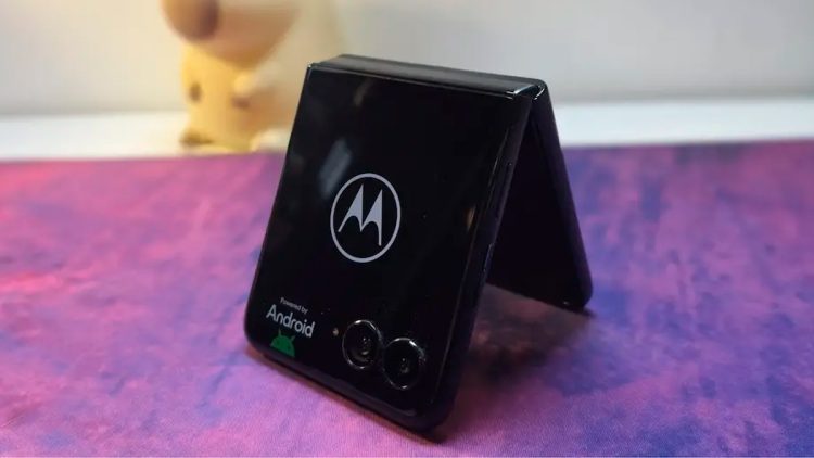 El plegable de tus sueños bajó de precio: Frávega liquida el Motorola Razr 60 en 12 cuotas sin interés