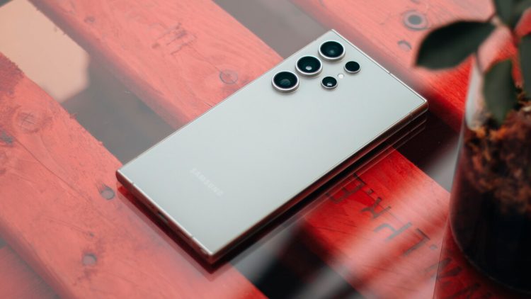 Bestia indomable: Cómo sacar el Samsung S24 Ultra en 12 cuotas sin interés y ahorrar más de $500.000