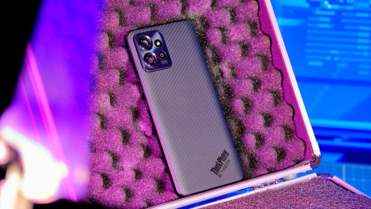 Productividad sin fricciones: Motorola ThinkPhone (2nd Gen), el smartphone que habla el idioma de tu laptop