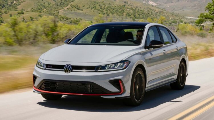 Volkswagen lanzó el nuevo Vento en México, pronto llega a Argentina!