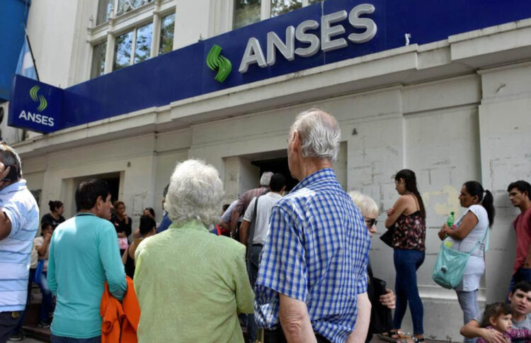 Cunto aumentarn las jubilaciones y AUH de ANSES en octubre tras el dato de inflacin