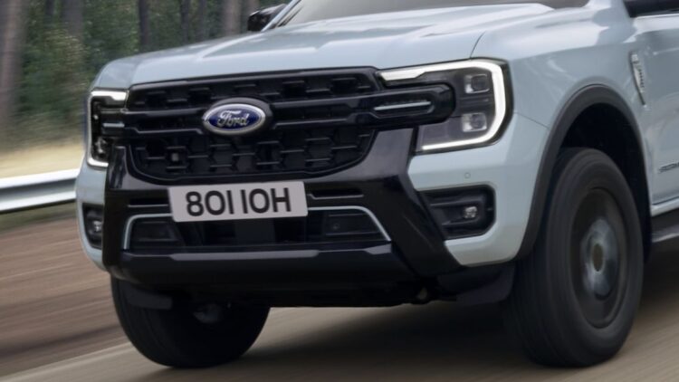 Ford presenta la Ranger Híbrida Enchufable para revolucionar las pick-ups