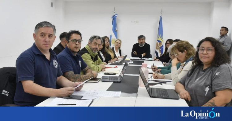 Paro Docente Nacional: AMET y ADOSAC Rechazan Oferta Salarial y Convocan a Huelga