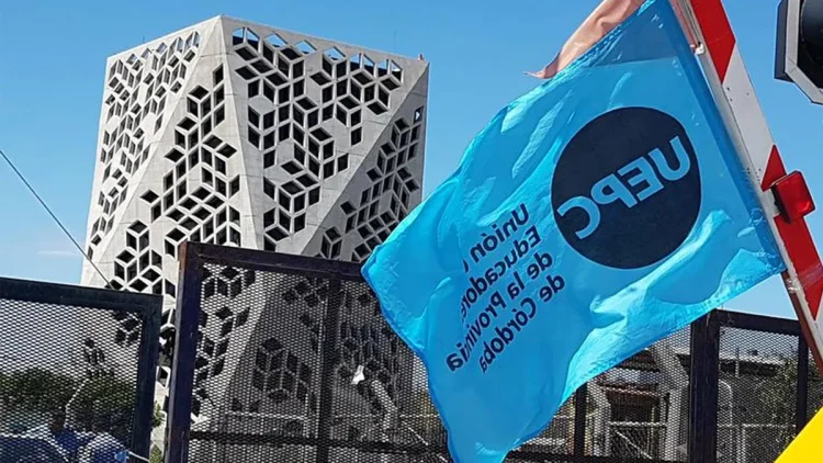 Última Hora: Docentes en Córdoba Evalúan Nueva Propuesta Salarial del Gobierno – Detalles de la Tercera Oferta