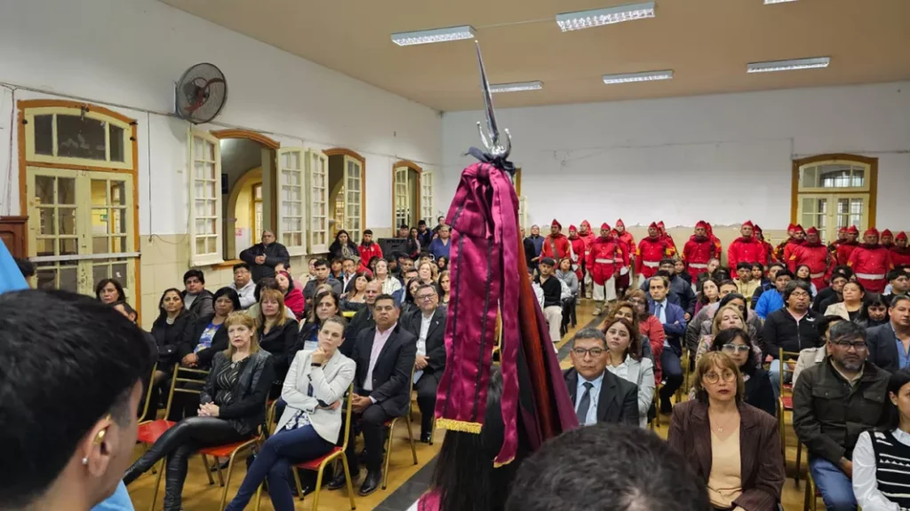 En 2025 Se Cumple una Década de la Iniciativa Educativa que Ayuda a Jóvenes y Adultos a Completar sus Estudios