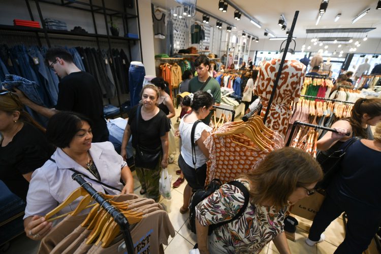 El Reventón en Posadas: Aprovecha Grandes Descuentos y Reintegros - Todos los Detalles en Canal Doce Misiones