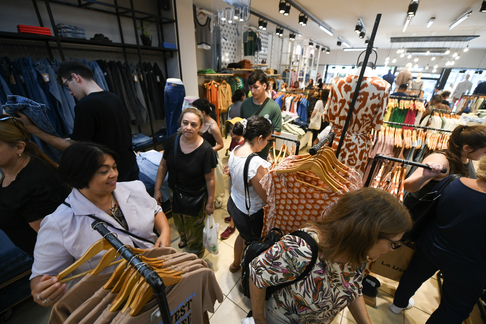 ¡Aprovecha Ahora! Inicia El Reventón en Posadas con Grandes Descuentos y Reintegros - Descubre las Ofertas en Canal Doce Misiones