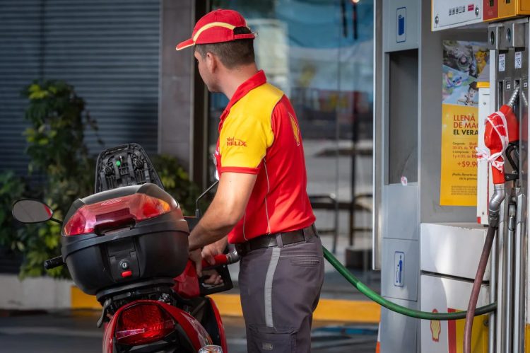 Ahorra hasta $30,000 por carga: Descuentos exclusivos en nafta y gasoil durante abril