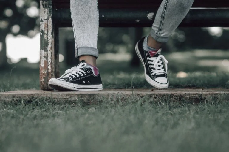 Descubre las Mejores Ofertas en Zapatillas para el Día a Día: Máximo Estilo y Comodidad a Precios Increíbles