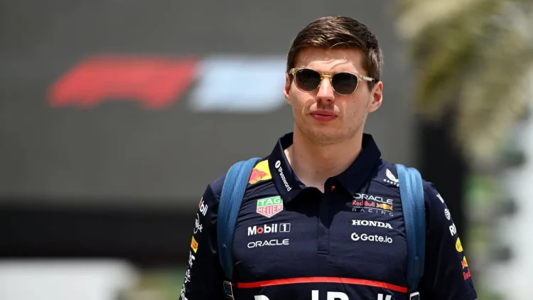 ¿La bomba del año? Verstappen podría dejar Red Bull por una oferta irresistible