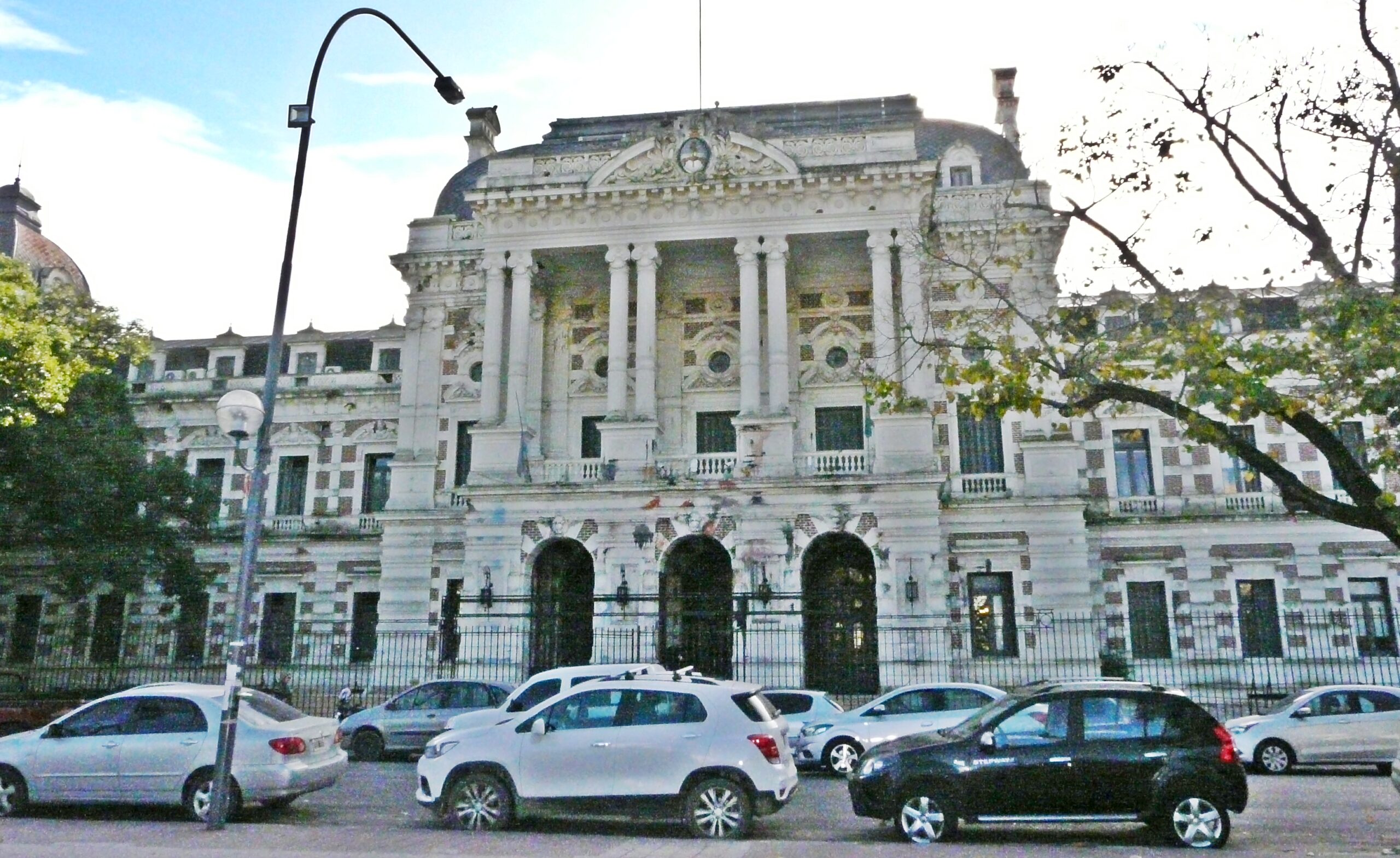 Expectativa en docentes y estatales: ¿Cuál será la oferta salarial de la Provincia?