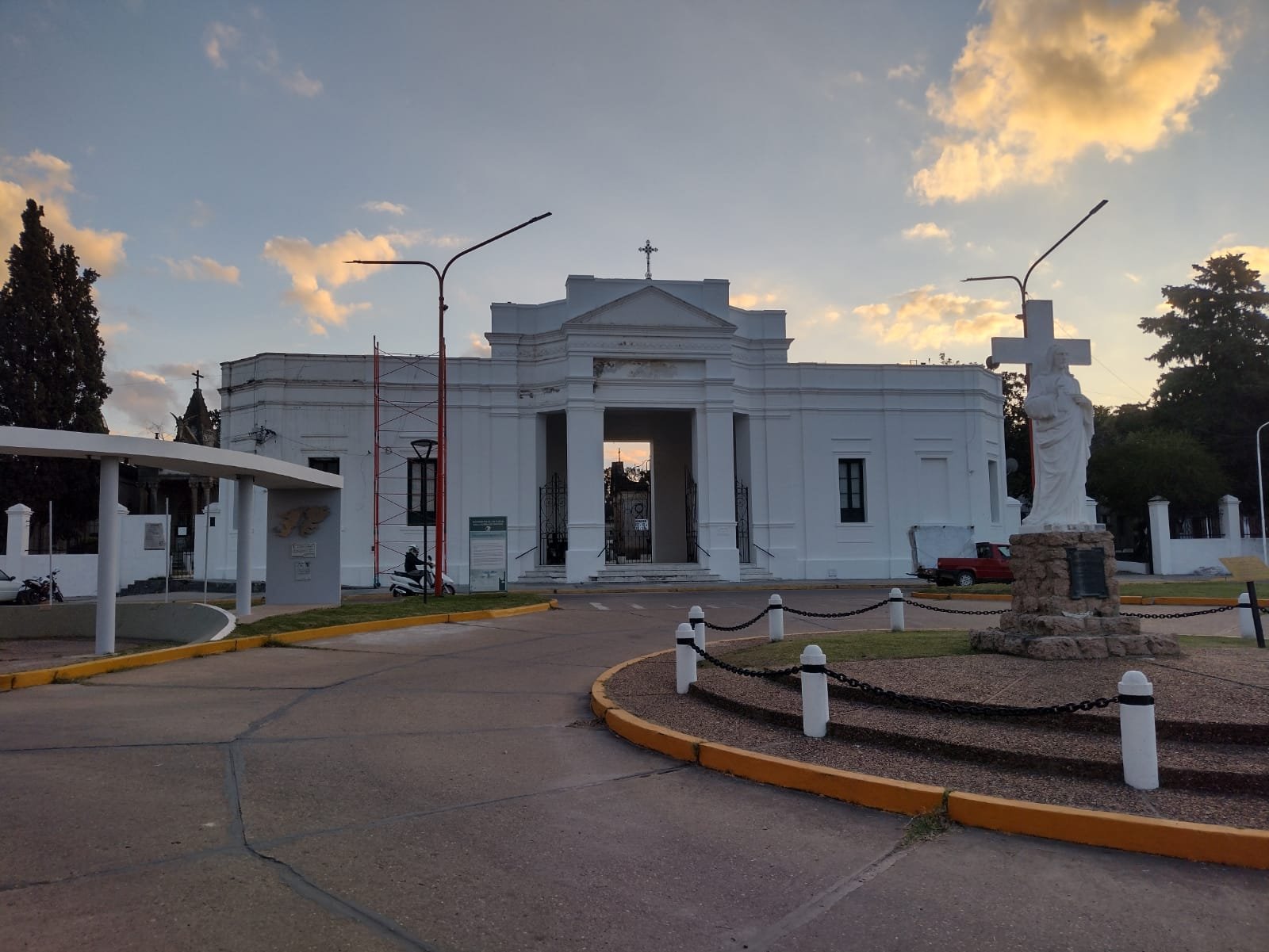 Impactante Beneficio para Jubilados en el Cementerio Municipal