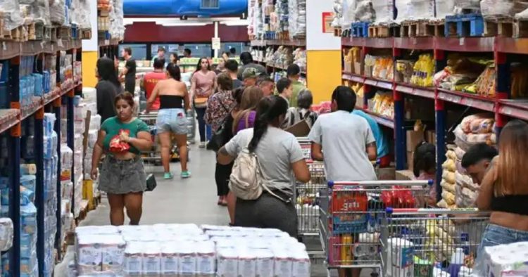 ¡Increíbles ofertas en supermercados mayoristas de Neuquén y Rio Negro! Descubrí qué es el black sale y cuánto tiempo podrás aprovecharlo