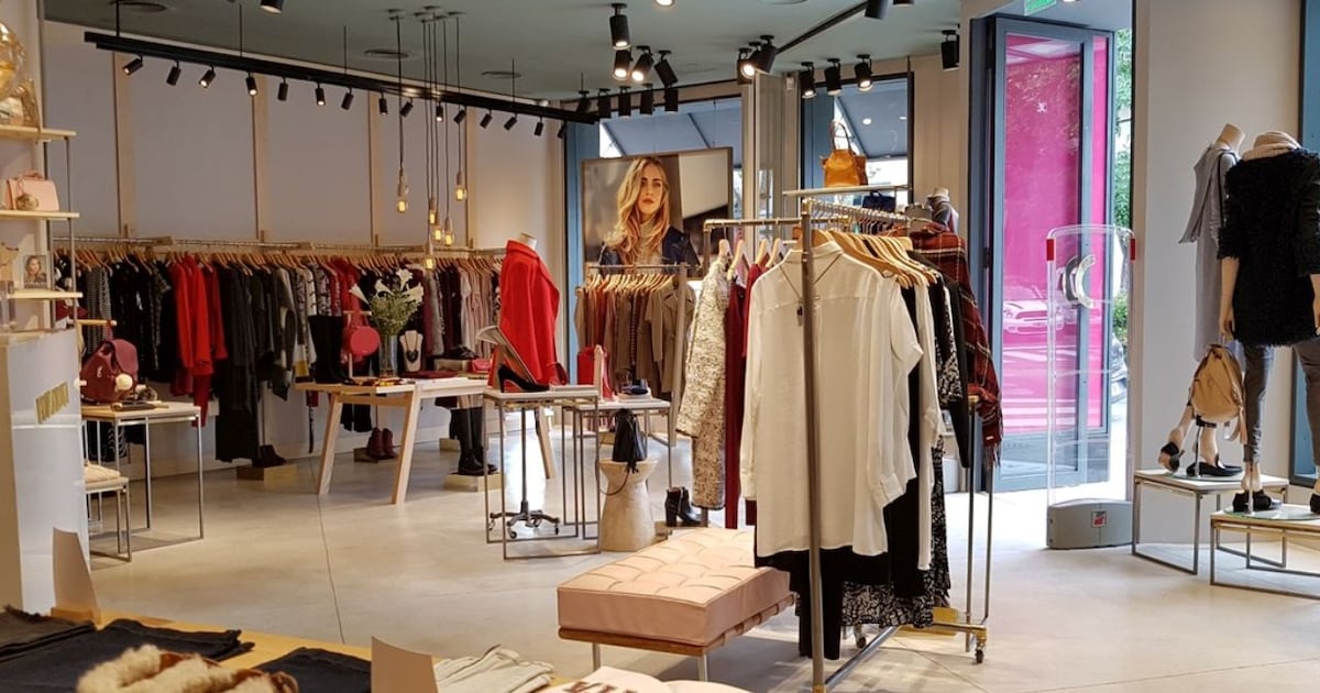 Histórica tienda porteña cierra con liquidación sorpresa del 70%