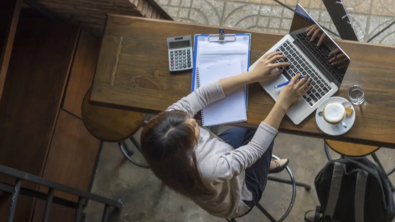 Revolución educativa: Google lanza 15.000 becas gratuitas para estudiar Inteligencia Artificial en Argentina